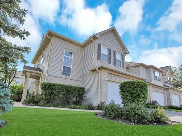2148 Sunrise Cir, Aurora, IL 60503