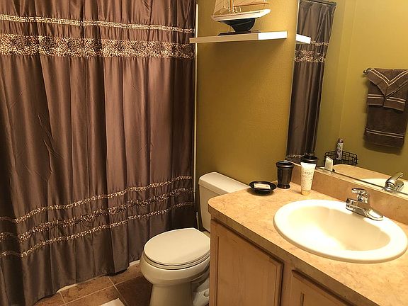 4th image of 3466 Amelia Ave