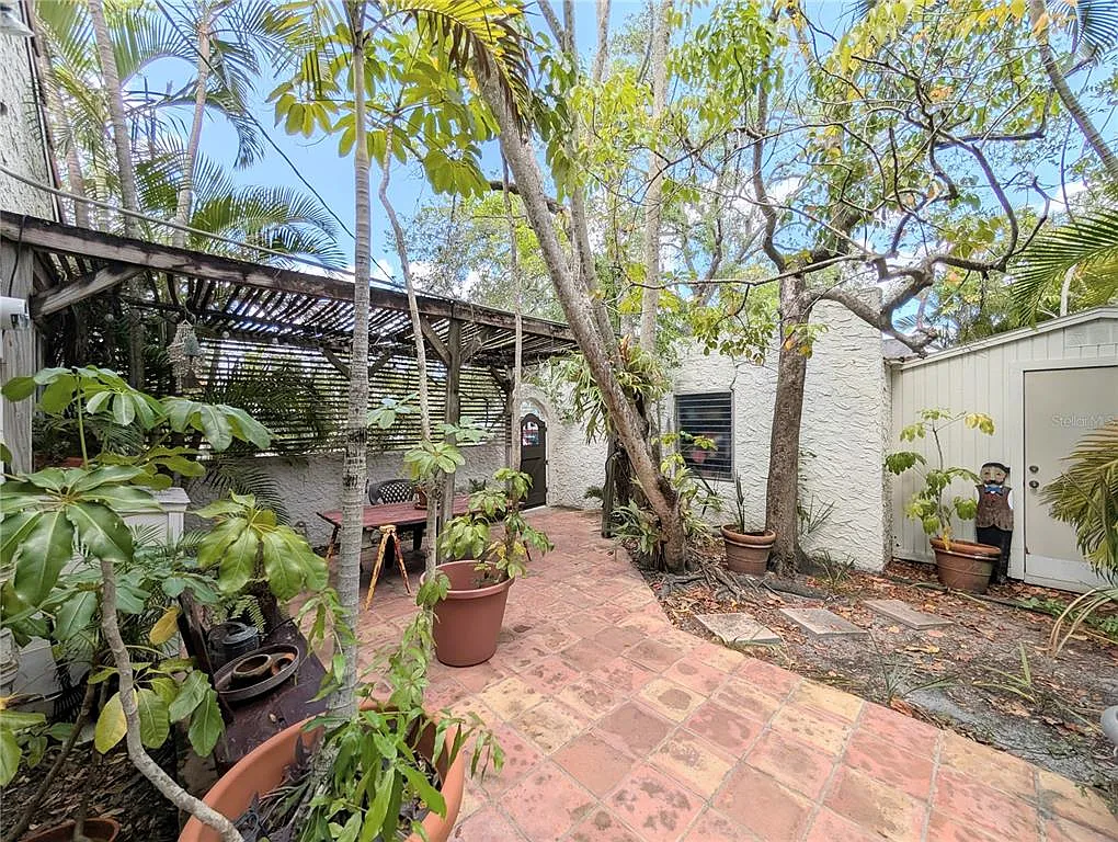 2 bed, 1.0 bath, 1168 sqft, $2,800 — Photo 4