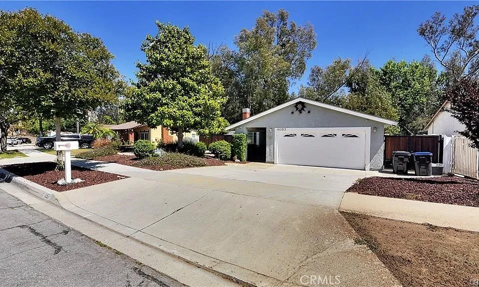 4053 Bayberry Dr
