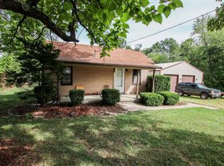 705 W Chestnut St, Fulton, MO 65251
