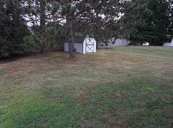 4th image of 107 Queenswood Dr