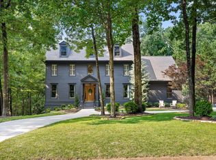 10 Balfour Ct, Signal Mountain, TN 37377
