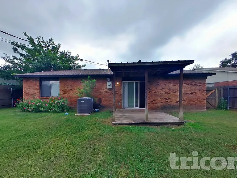 416 Forestwood Dr — Photo 15