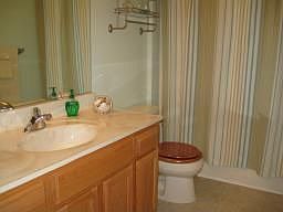 4th image of 866 Honeybrook Cir