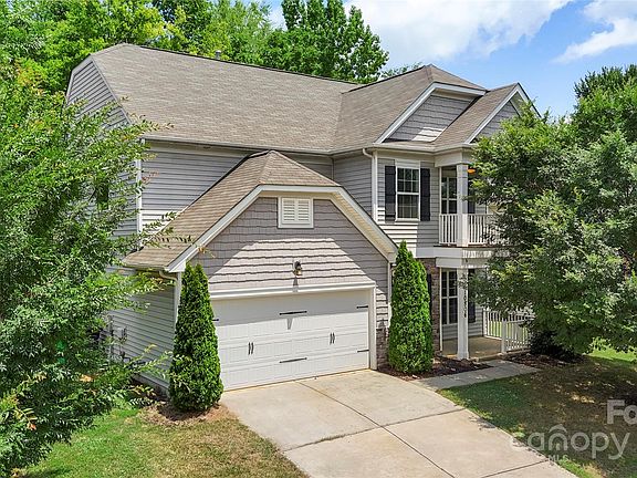 3rd image of 10806 Cove Point Dr