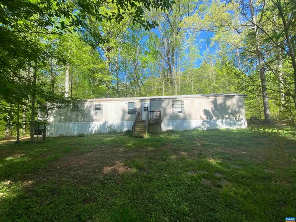 1521 Old Apple Grove Rd, Mineral, VA 23117