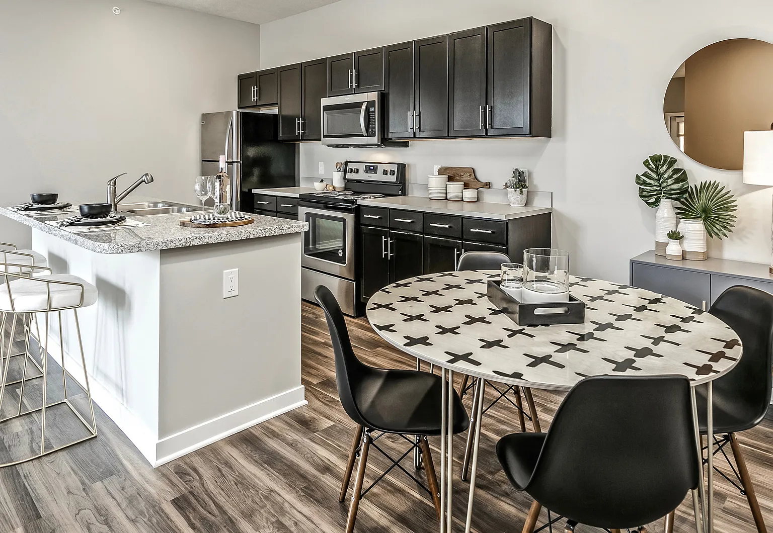 The Landings Apartments — Photo 1