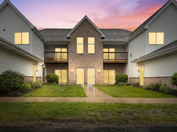 14878 West Arrowhead LANE, New Berlin, WI 53151