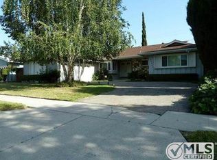 23804 Bessemer St, Woodland Hills, CA 91367