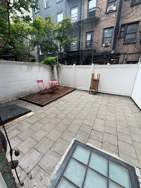 147 Avenue A — Photo 1