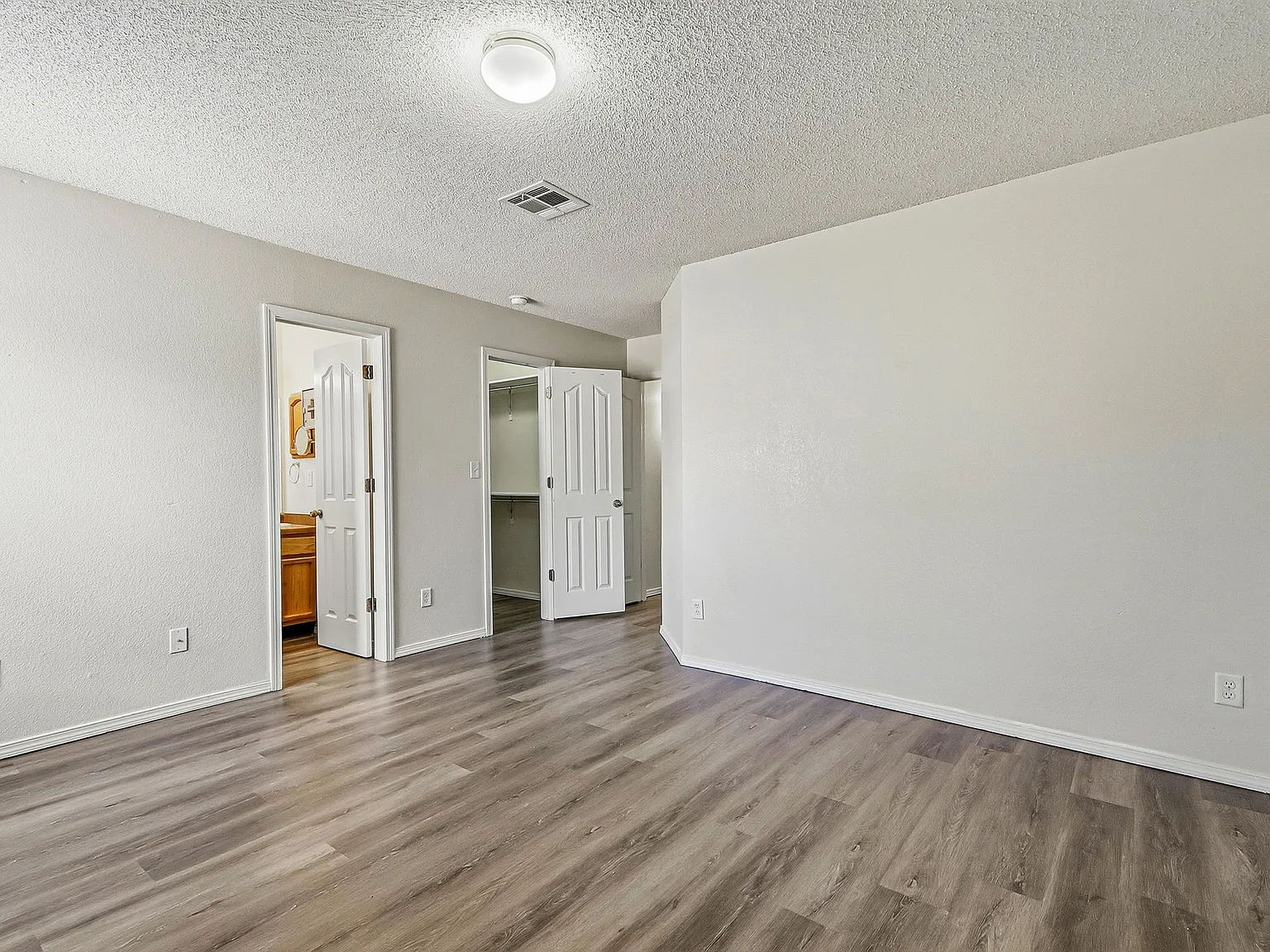 7261 Sachet Cliff Drive - 1 — Photo 3
