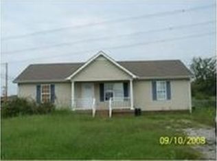 2336 Forrest Fields Dr, Chapel Hill, TN 37034