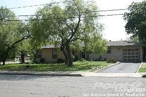 1st image of 102 Hannasch Dr