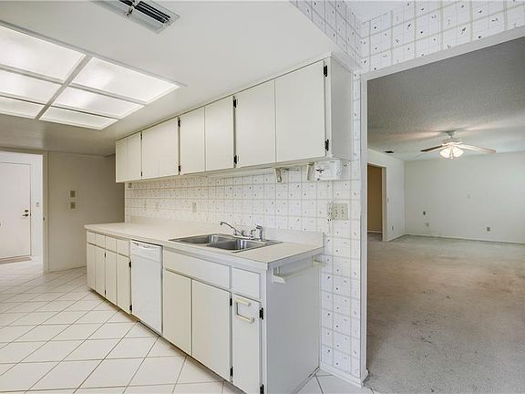 5th image of 1579 Braeside Ct