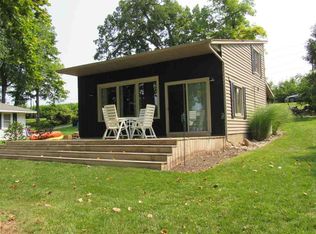 7825 N Arnold Rd, Columbia City, IN 46725