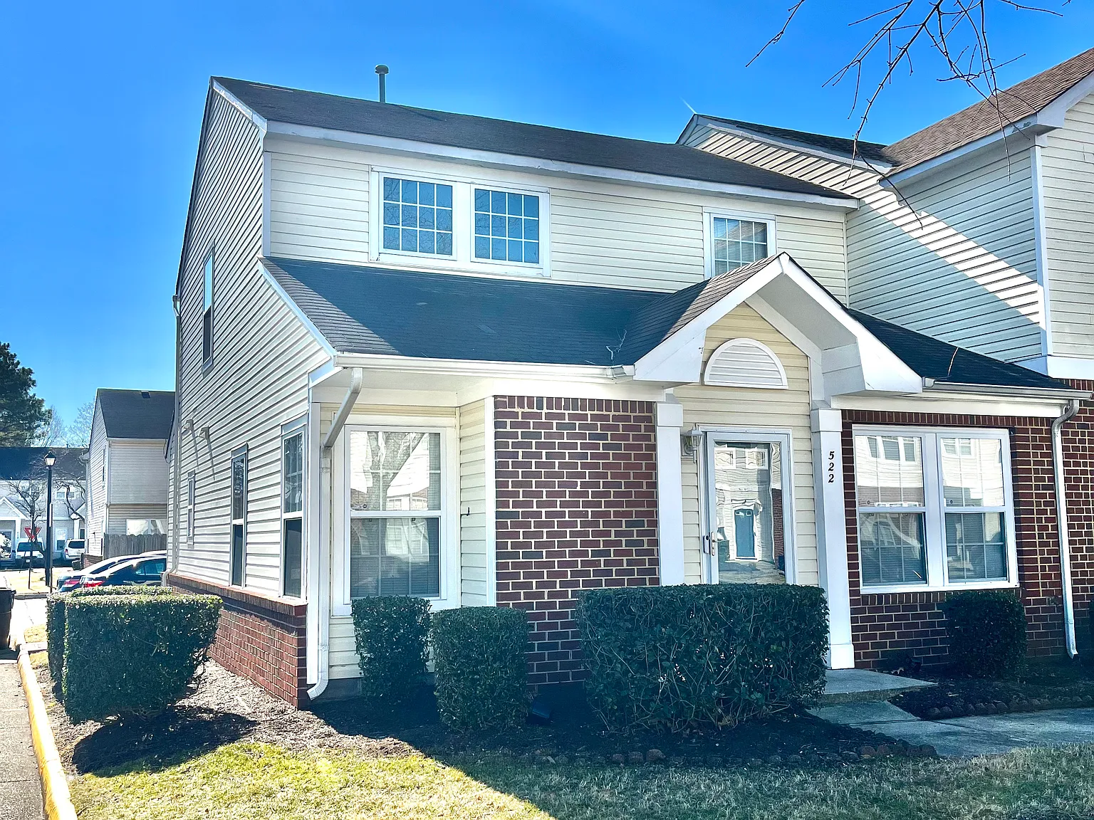 3 bed, 1470 sqft, $2,550 — Photo 1