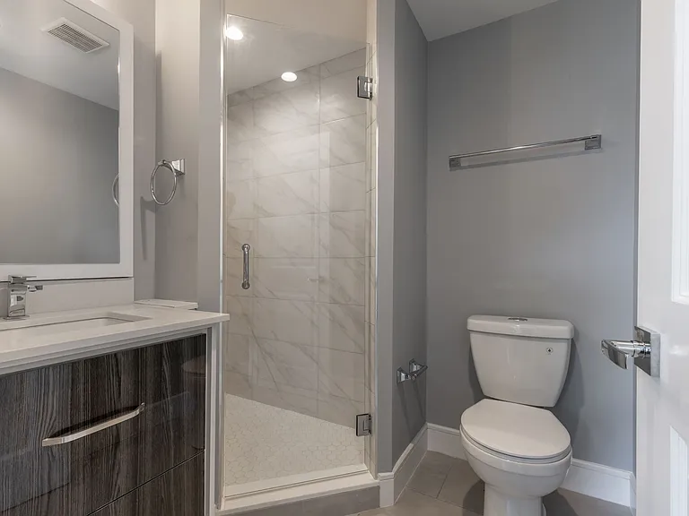 1222 N Marshall St — Photo 80
