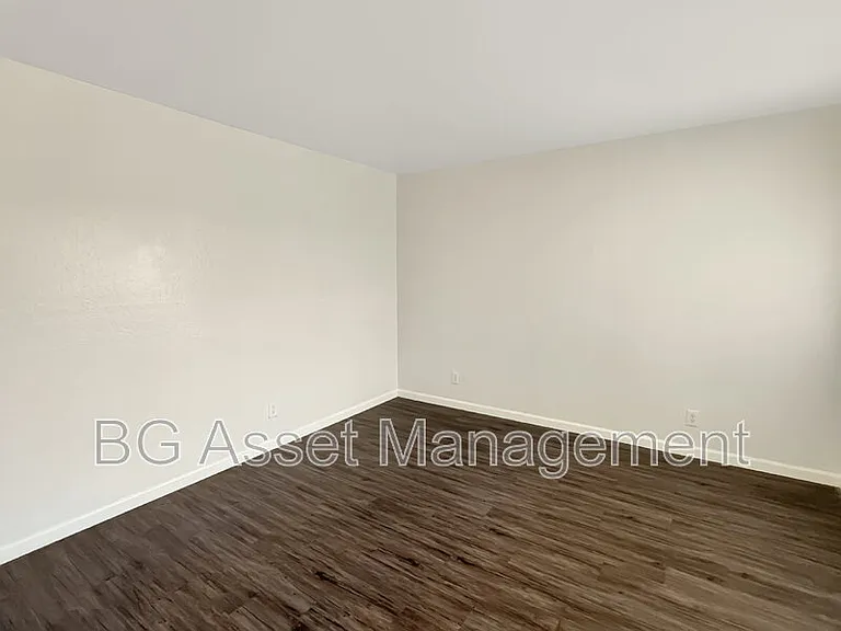 1938 Ethan Way #9 — Photo 18
