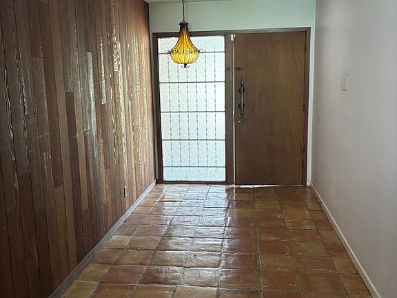 4th image of 10118 N MANTON LN
