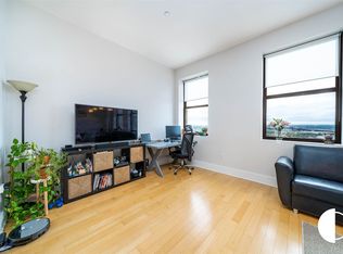 4 Beacon Way #1700, Jersey City, NJ 07306