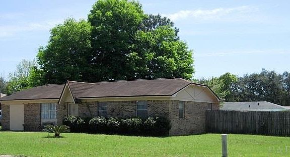 3rd image of 2709 Memphis Cir