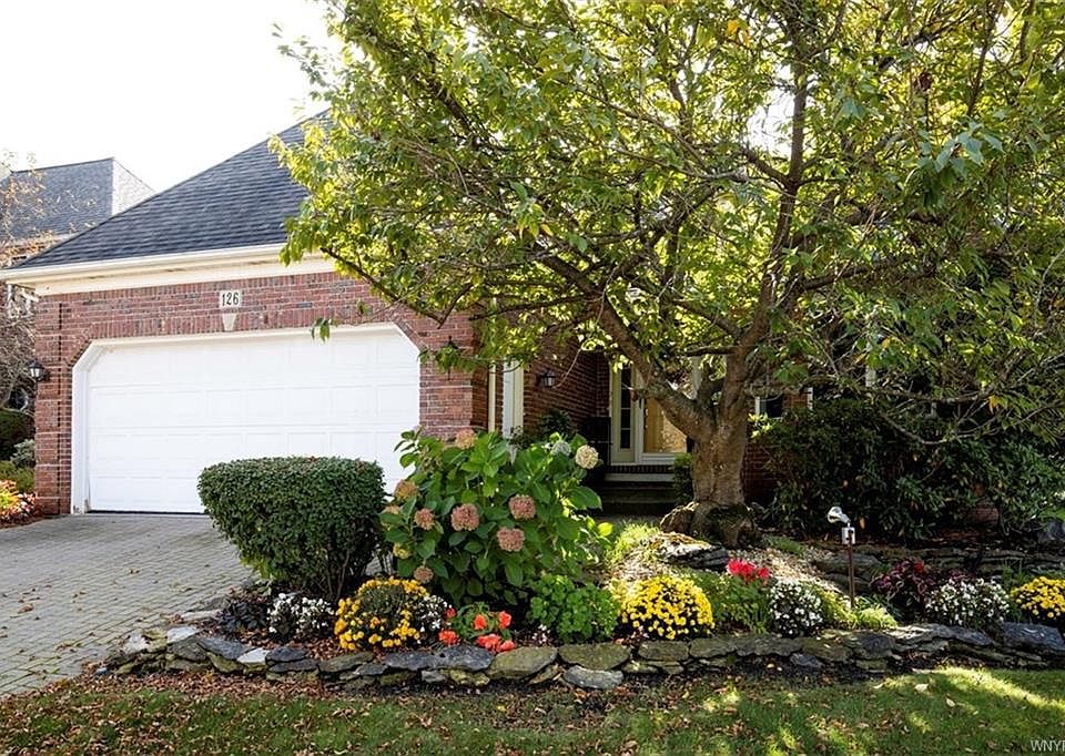1st image of 126 Thamesford Ct