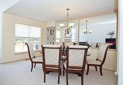 4th image of 2361 Foxway Dr