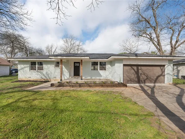 604 S Marable St, West, TX 76691
