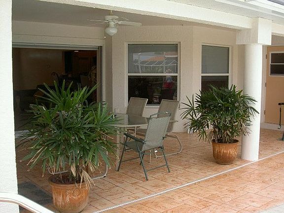 lanai covered area