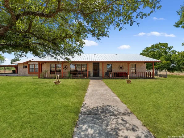 11028 MACAWAY RD, Adkins, TX 78101