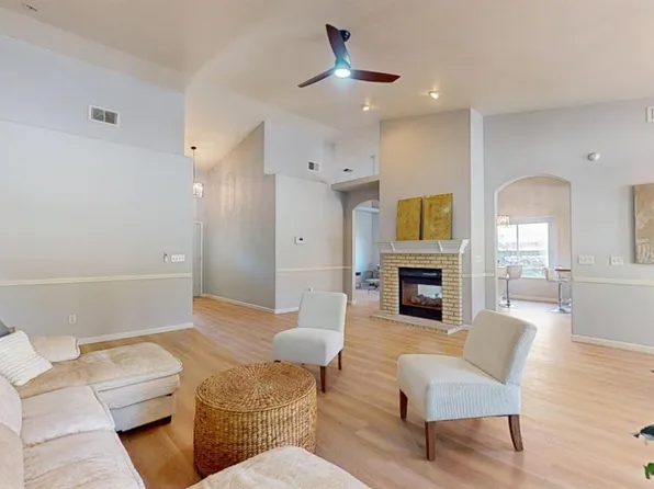 2944 E Christopher Dr, Fresno, CA 93720