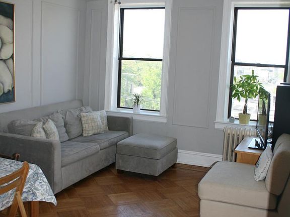 Living Room 3