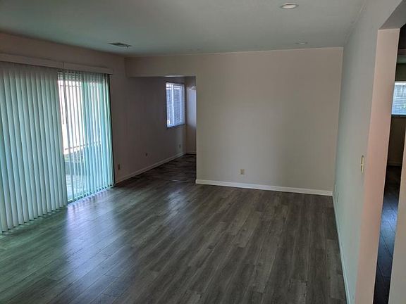 2nd image of 616 Peartree Dr