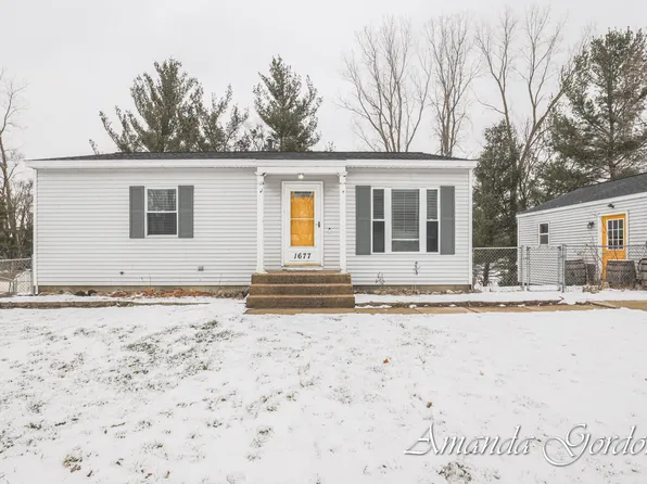 1677 Stratford Ave, Dorr, MI 49323