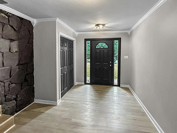 3rd image of 1202 Sabina Dr SE