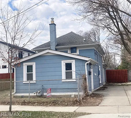 611 Fairgrove Ave Photo 1