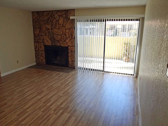 5th image of 823 E Jones St APT 4