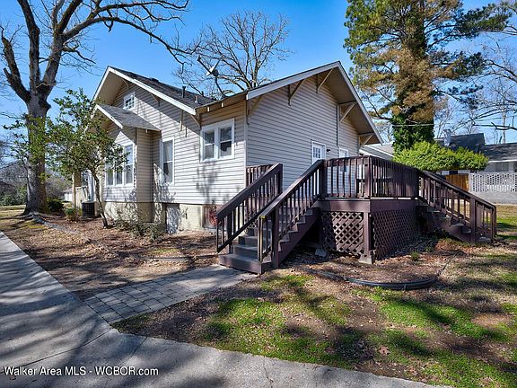 Image 3: 9C51B4E6-4BEA-4735-98D1-95038A375EAD