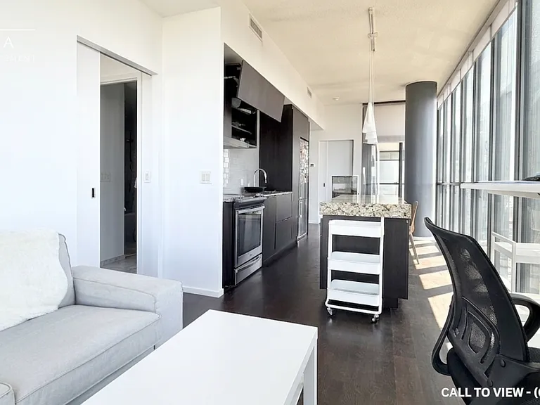 101 Charles St E #4706 — Photo 5