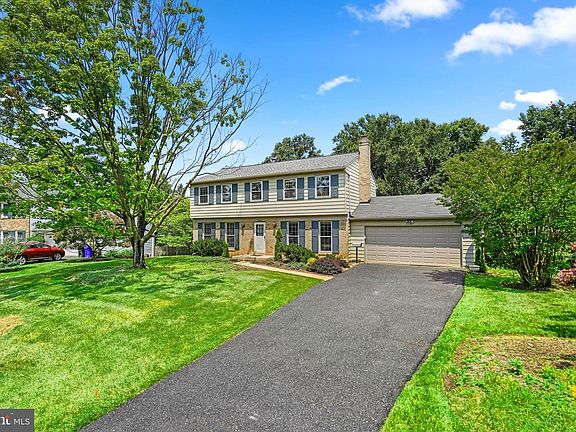 3rd image of 15036 Wellwood Rd