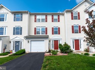 193 S Savanna Dr, Pottstown, PA 19465