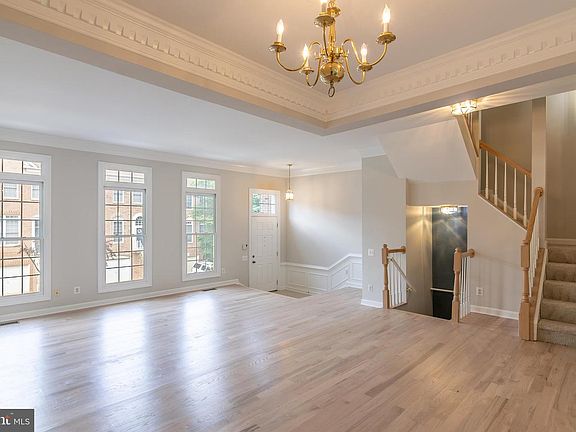 2nd image of 9551 Lagersfield Cir
