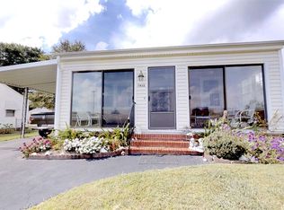 7432 W Lake Dr, Spartanburg, SC 29303