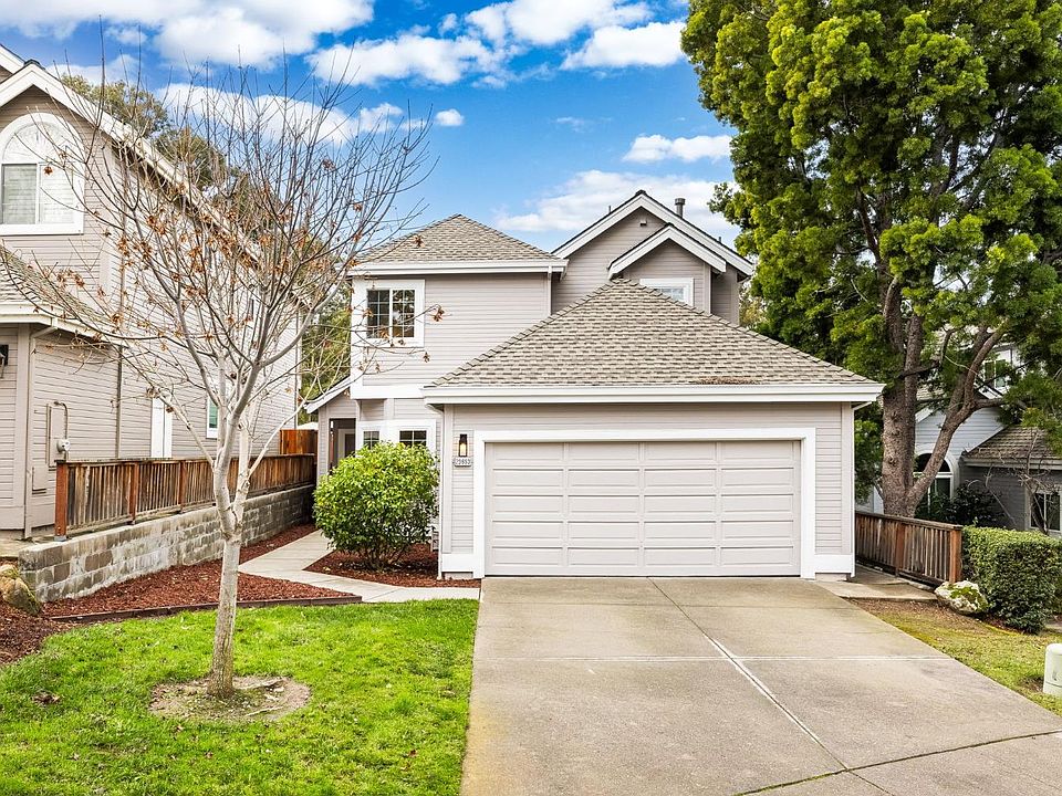 1st image of 23693 Glenbrook Ln