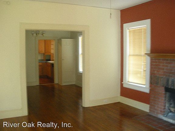 3rd image of 4234 Marquette Ave