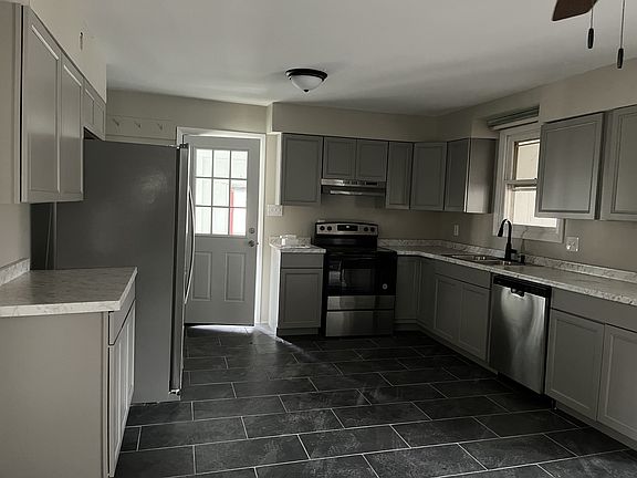 2nd image of 428 Maon Rd