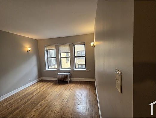 2nd image of 7319 S East End Ave APT 2E