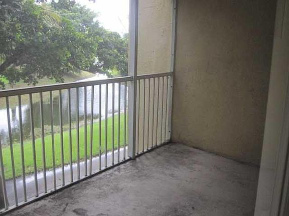 4th image of 5740 Rock Island Road #292-7