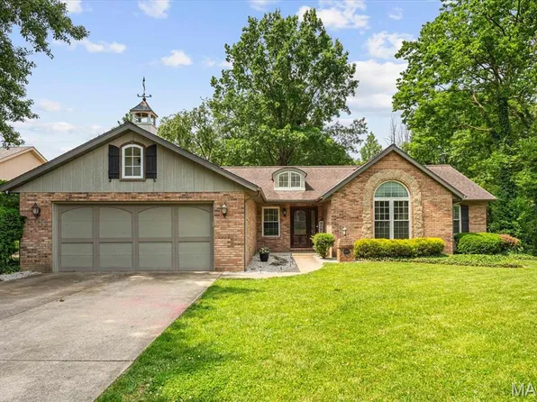 1801 Spruce Hill Dr, Belleville, IL 62221